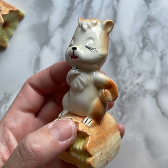 VTG Giftcraft Squirrels On Logs Salt & Pepper Shakers MCM Japan - Picture 10 of 11